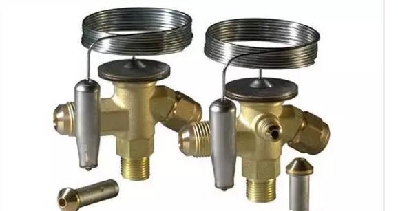 ���ϵ�y(t��ng)�������µ�ԭ��ͽ�Q����